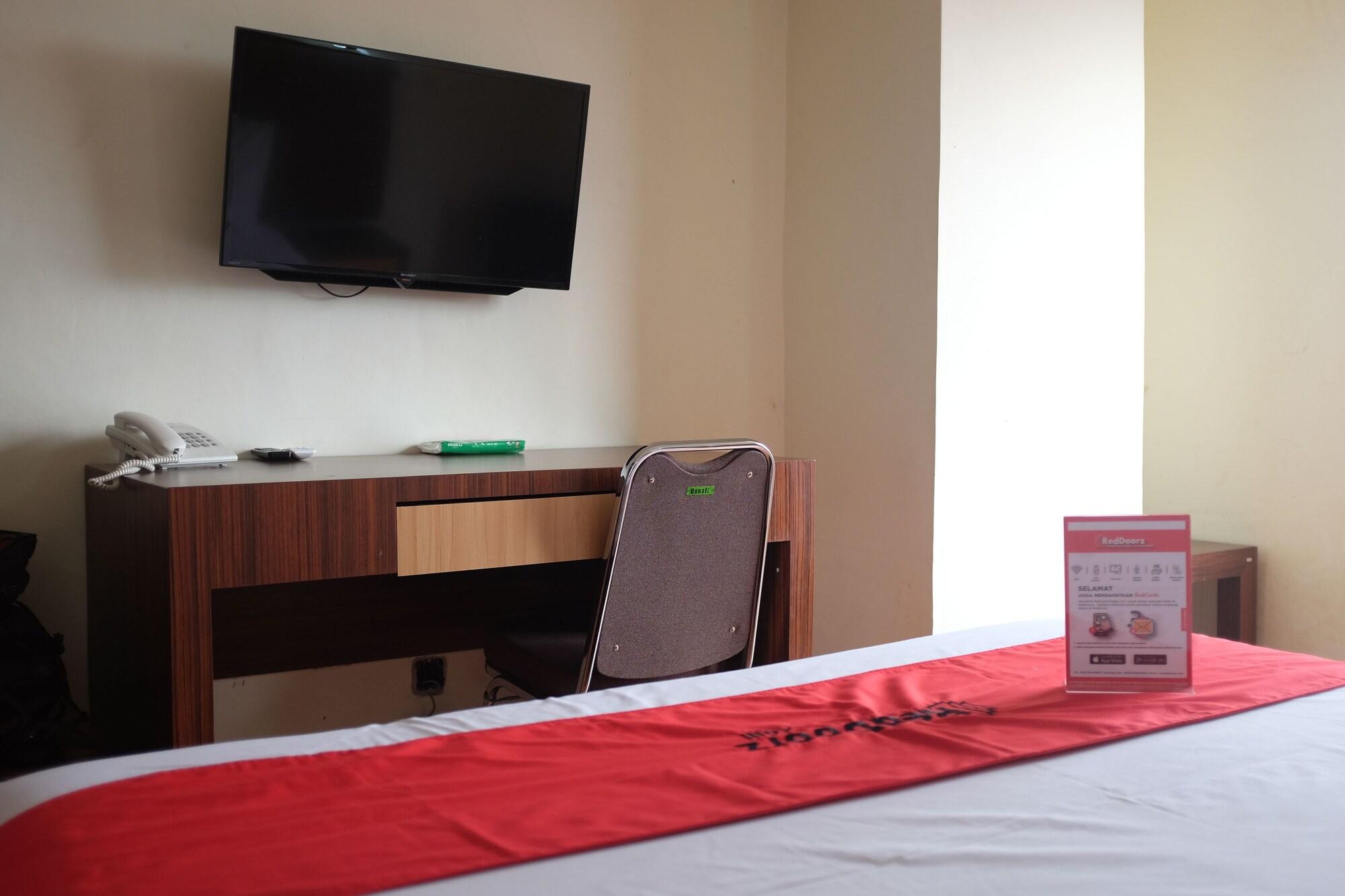 Reddoorz Plus Near Senen Cakarta Dış mekan fotoğraf