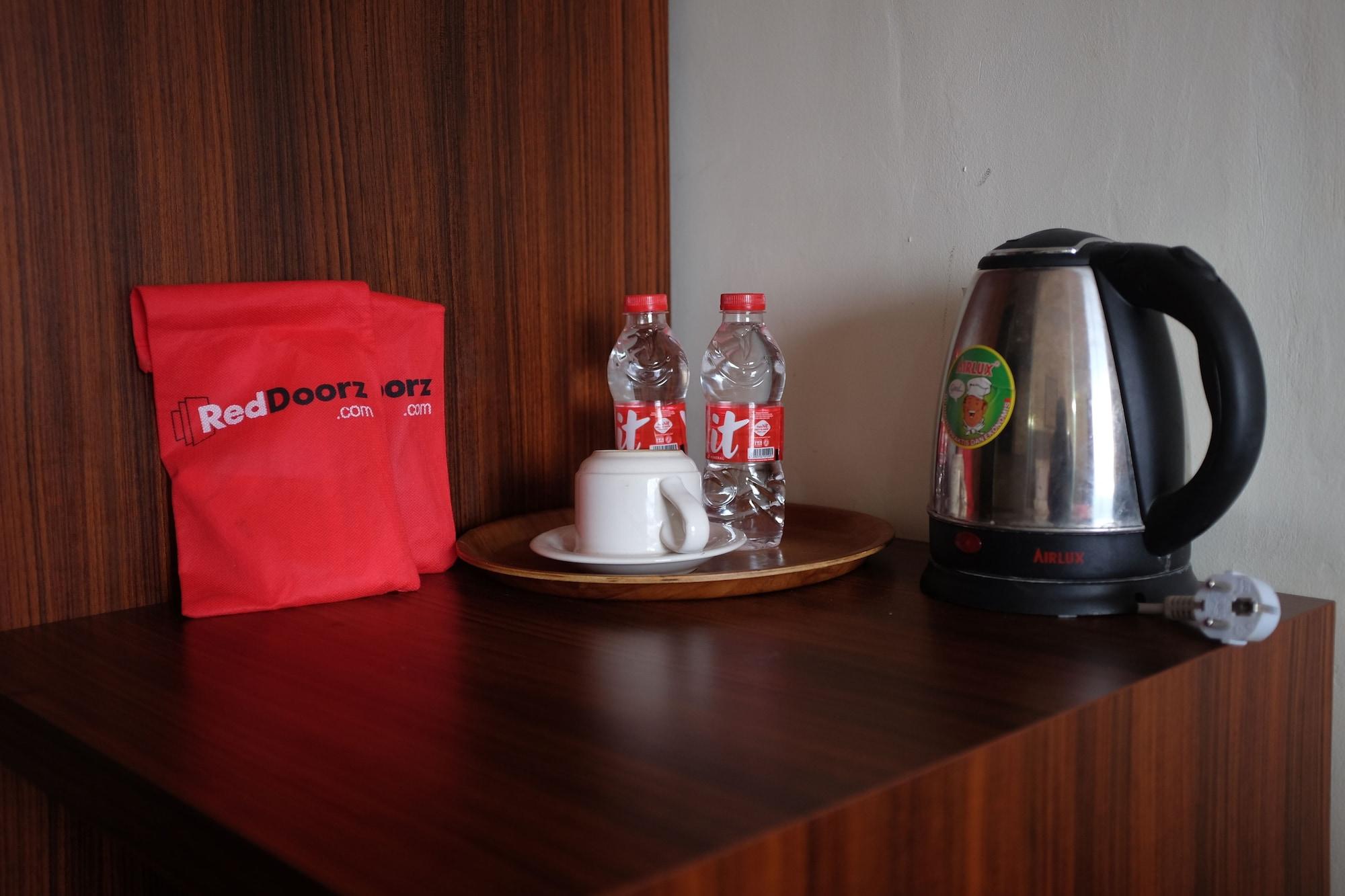 Reddoorz Plus Near Senen Cakarta Dış mekan fotoğraf