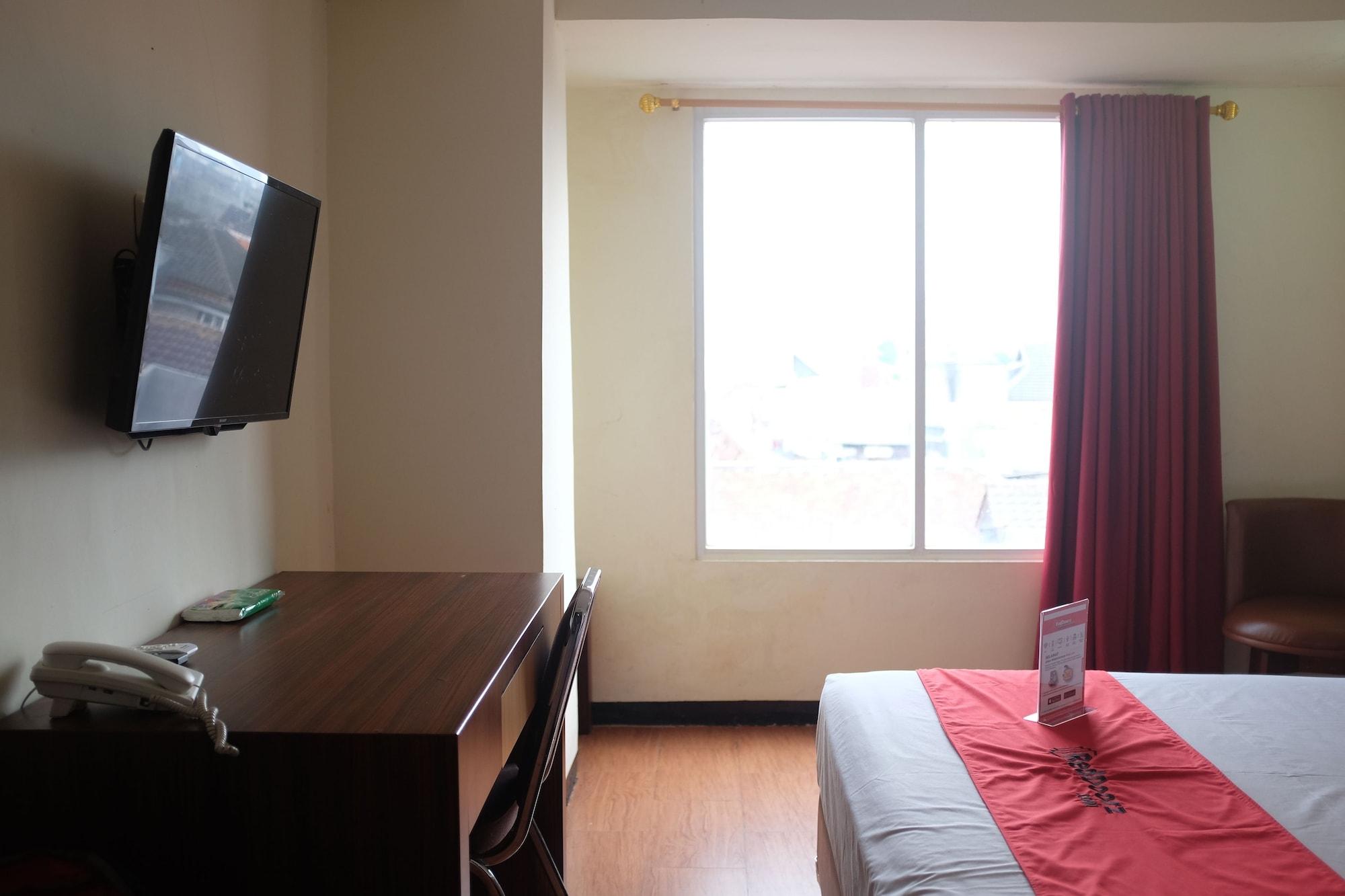 Reddoorz Plus Near Senen Cakarta Dış mekan fotoğraf
